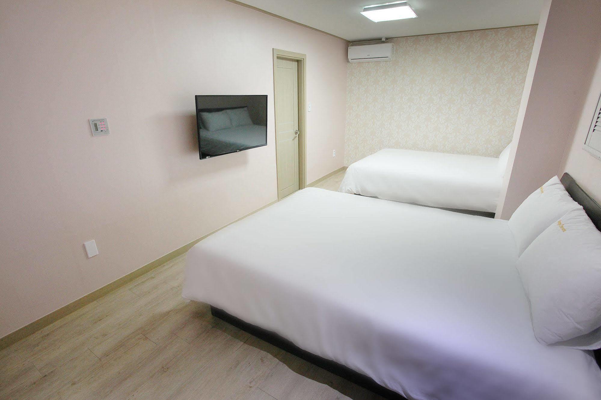 Orange Tree Hotel Jeju Exterior photo